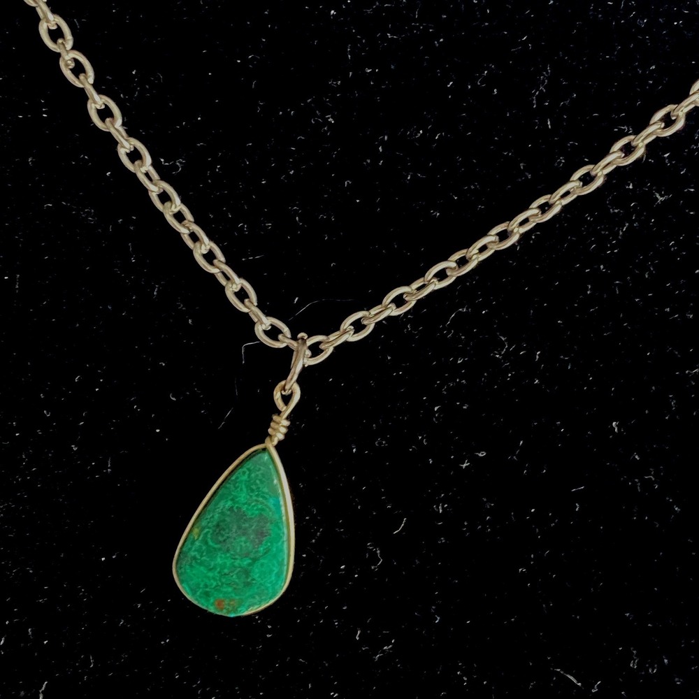 Green Malachite Teardrop Pendant Necklace Silver Tone Cable Chain Boho Jewelry